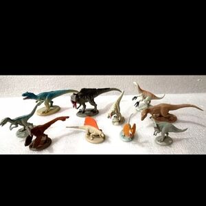 Vtg 10 Jurassic Park Dinosaurs Vending Machine Figure Set NOS New 2000s